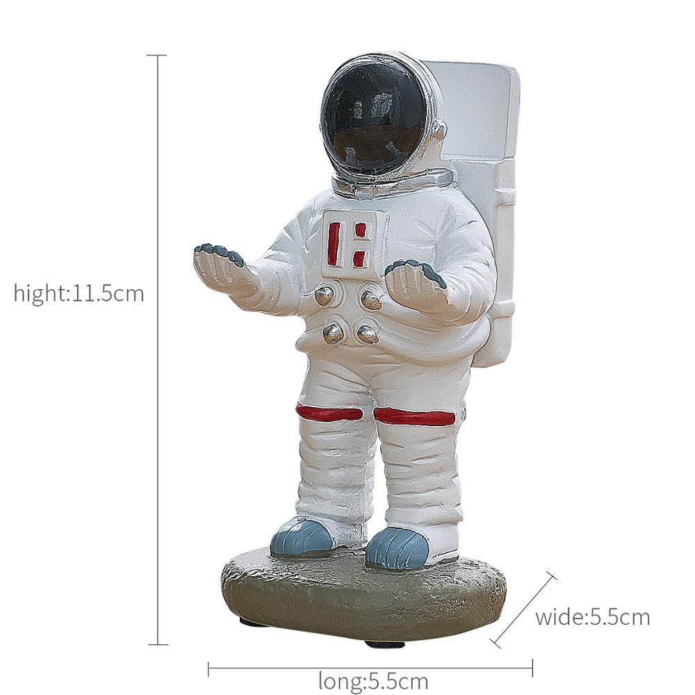 Creative Penholder Mobile Phone Stand Resin Astronaut Figurine Home Decoration Office Desk Accessories Practical Desktop Holder