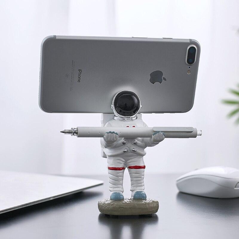 Creative Penholder Mobile Phone Stand Resin Astronaut Figurine Home Decoration Office Desk Accessories Practical Desktop Holder